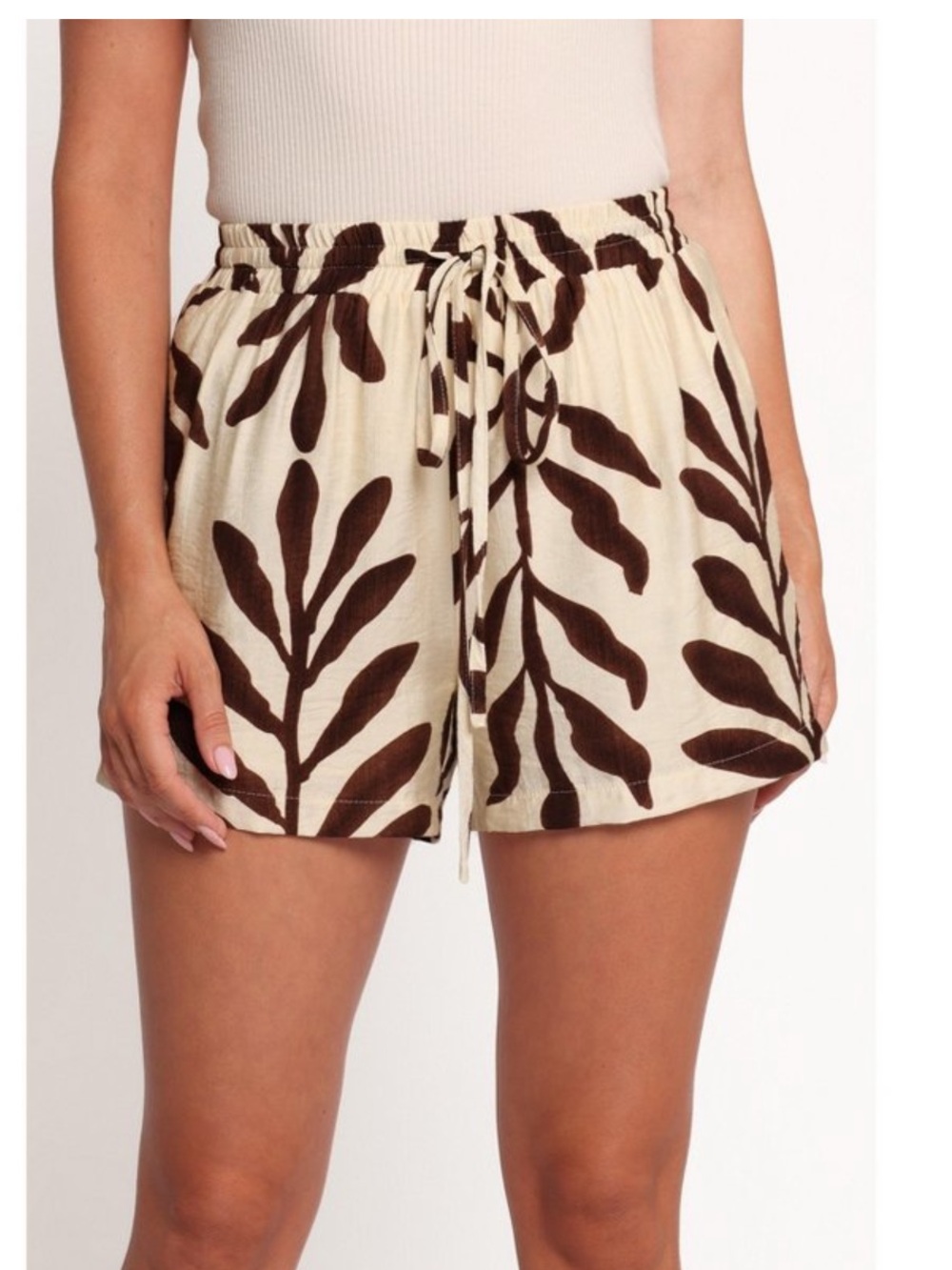 Petal & pup July shorts, palm print M